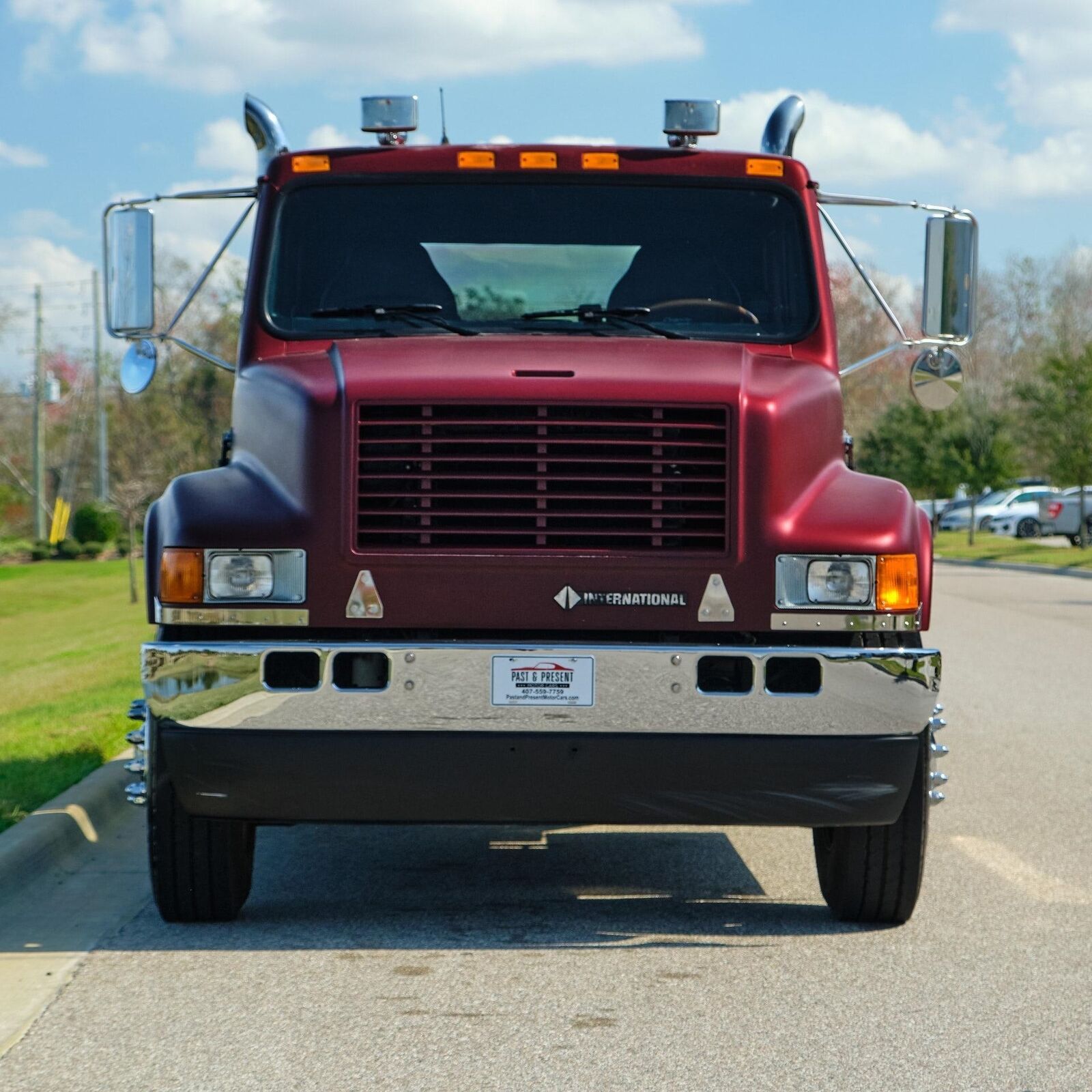 International-4700-1993-Truck-8