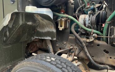 International-4700-diesel-1993-green-1