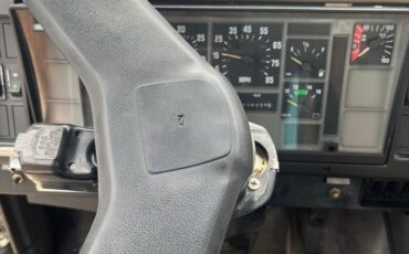 International-4700-diesel-1993-green-18