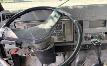 International-4900-diesel-1995-green-6