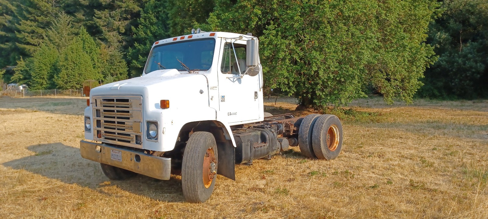 International-Harvester-S2300-1983