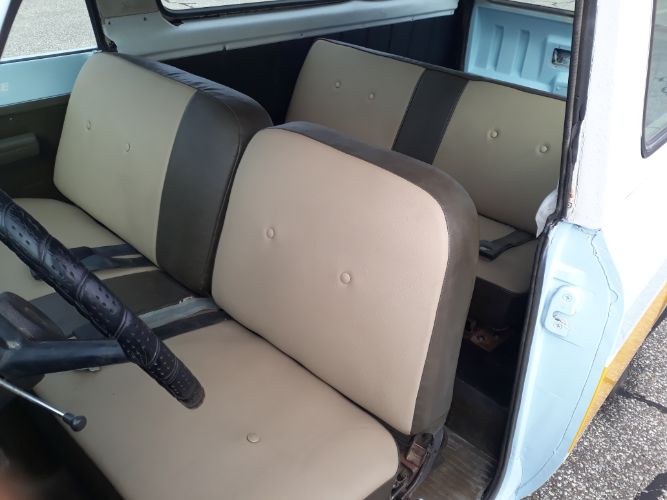 International-Scout-1977-Blue-Tan-1