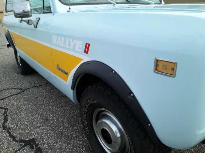 International-Scout-1977-Blue-Tan-12