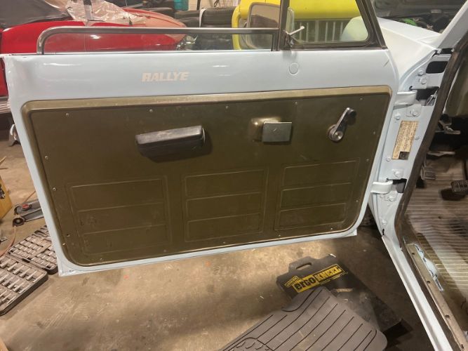International-Scout-1977-Blue-Tan-28