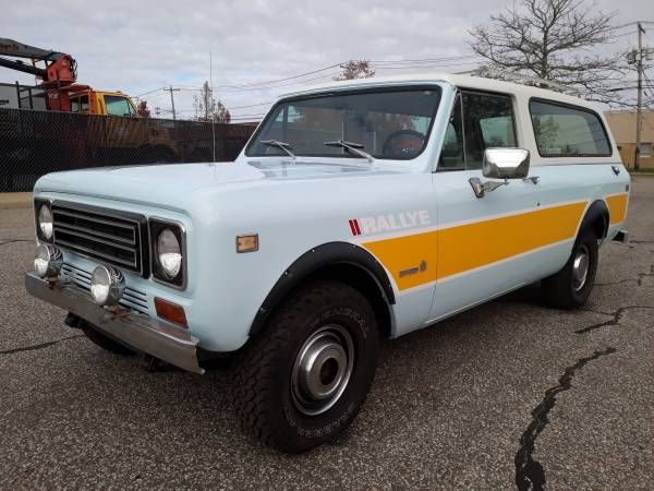 International-Scout-1977-Blue-Tan-6