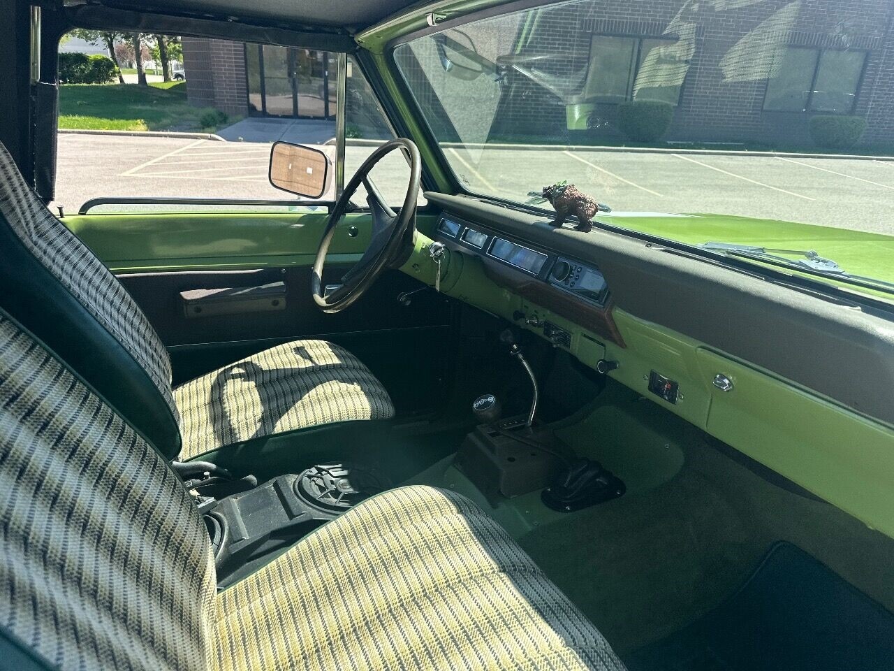 International-Scout-II-1972-SUV-12