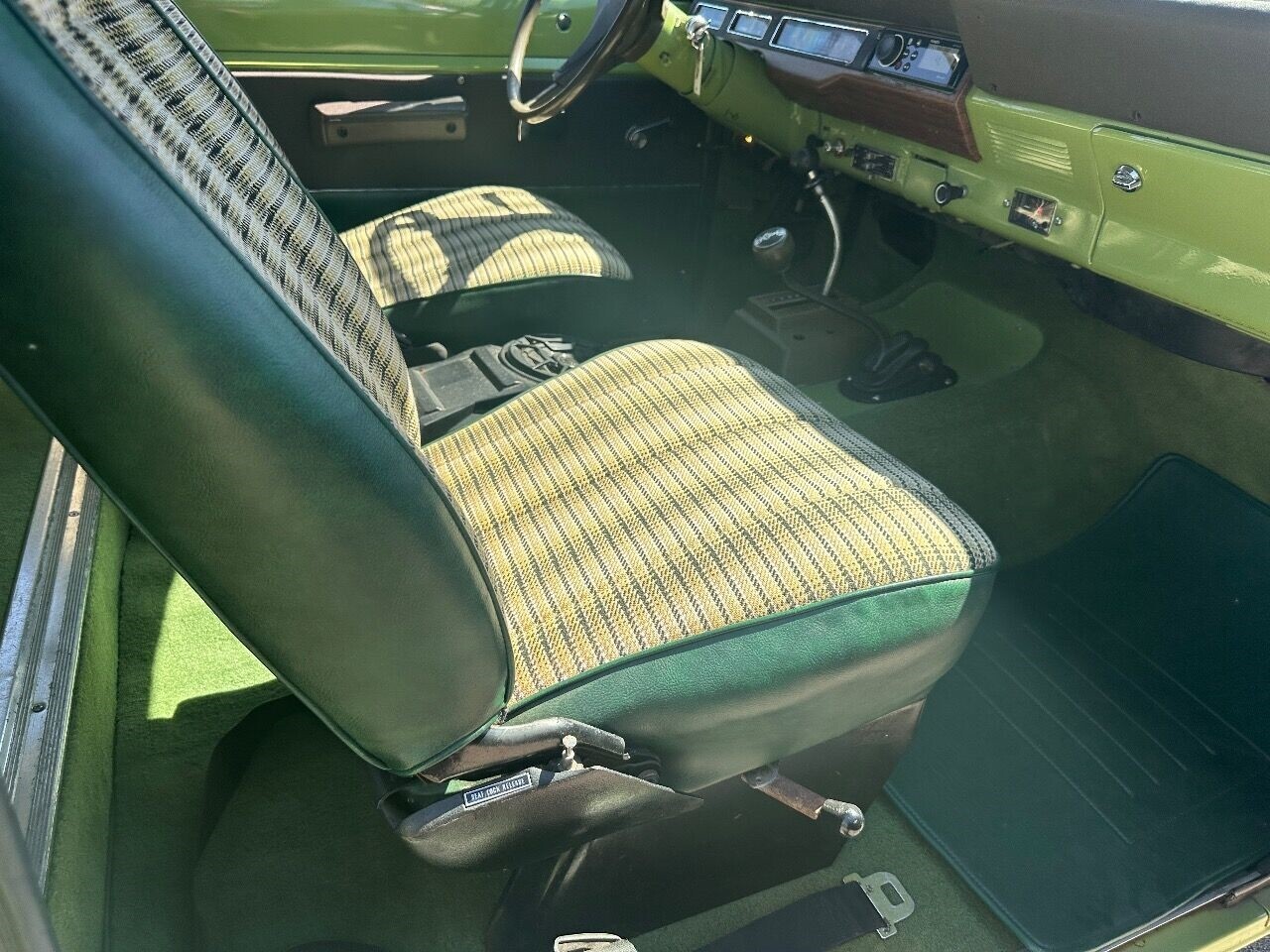 International-Scout-II-1972-SUV-21