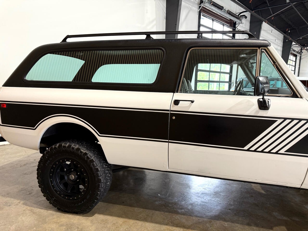 International-Scout-II-1976-SUV-13