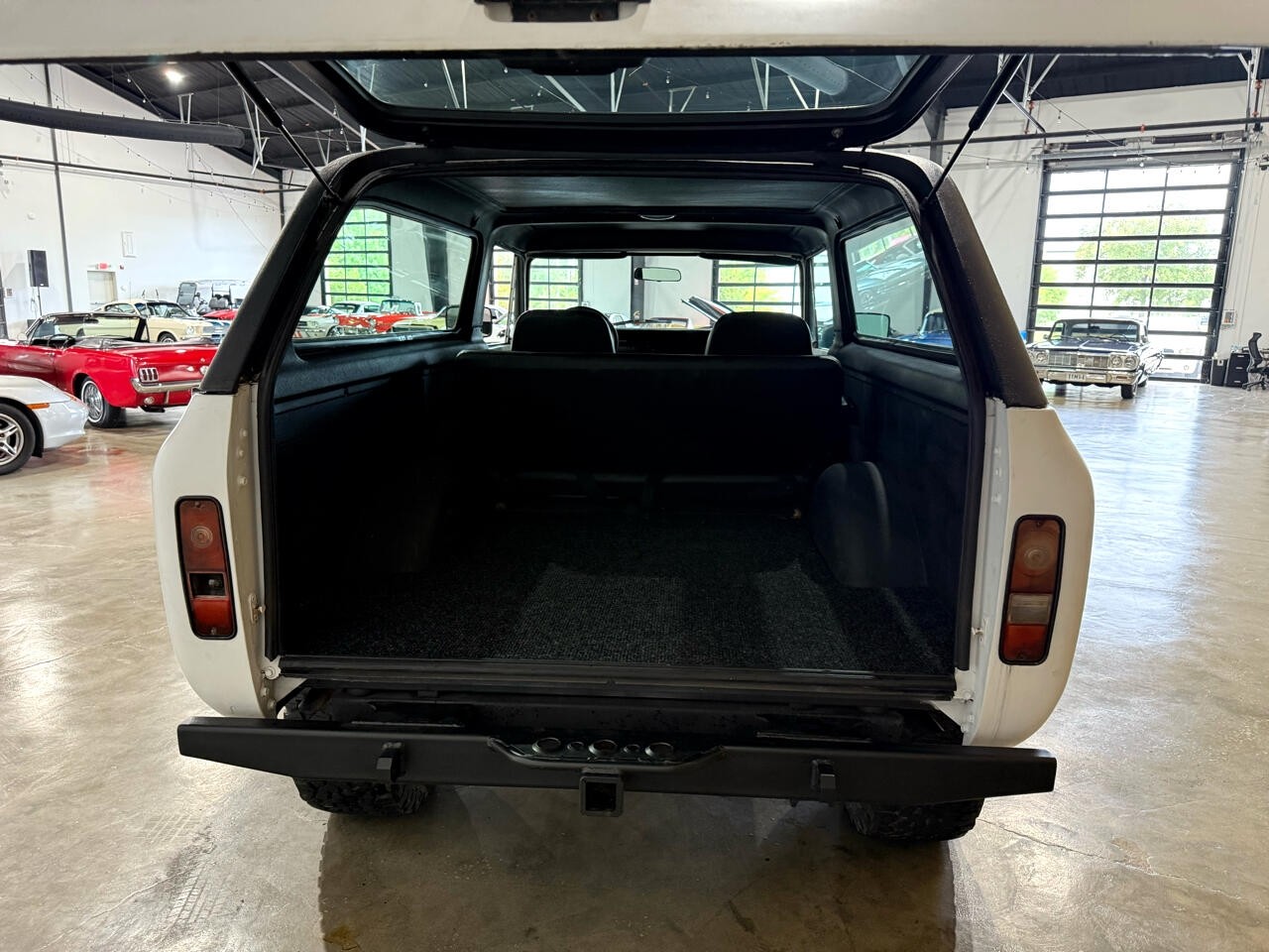 International-Scout-II-1976-SUV-17