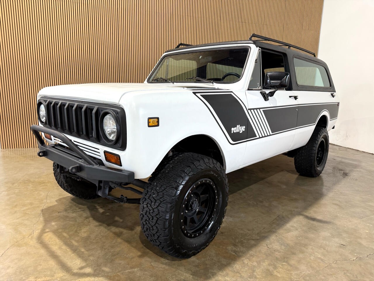 International-Scout-II-1976-SUV-2