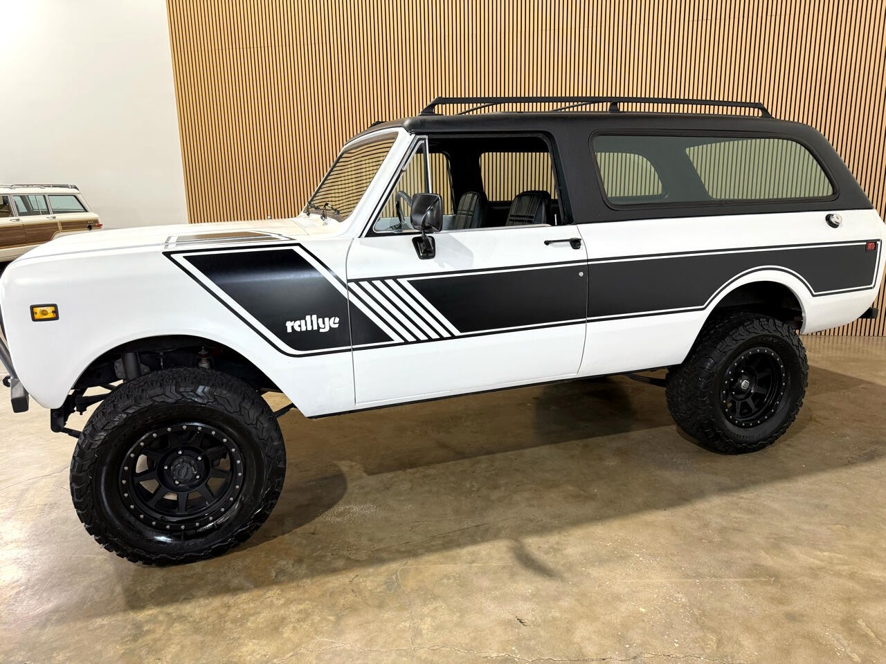 International-Scout-II-1976-SUV-20