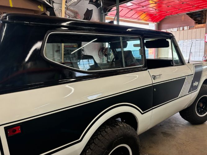 International-Scout-ii-1980-White-2