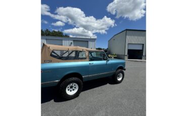 International-harvester-Scout-ii-1972-Blue-Black-and-Blue-1