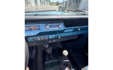 International-harvester-Scout-ii-1972-Blue-Black-and-Blue-12