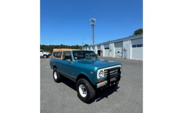 International-harvester-Scout-ii-1972-Blue-Black-and-Blue-16