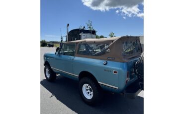 International-harvester-Scout-ii-1972-Blue-Black-and-Blue-17