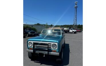 International-harvester-Scout-ii-1972-Blue-Black-and-Blue-8