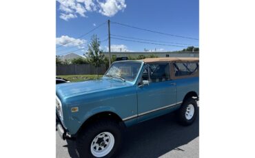 International-harvester-Scout-ii-1972-Blue-Black-and-Blue-9