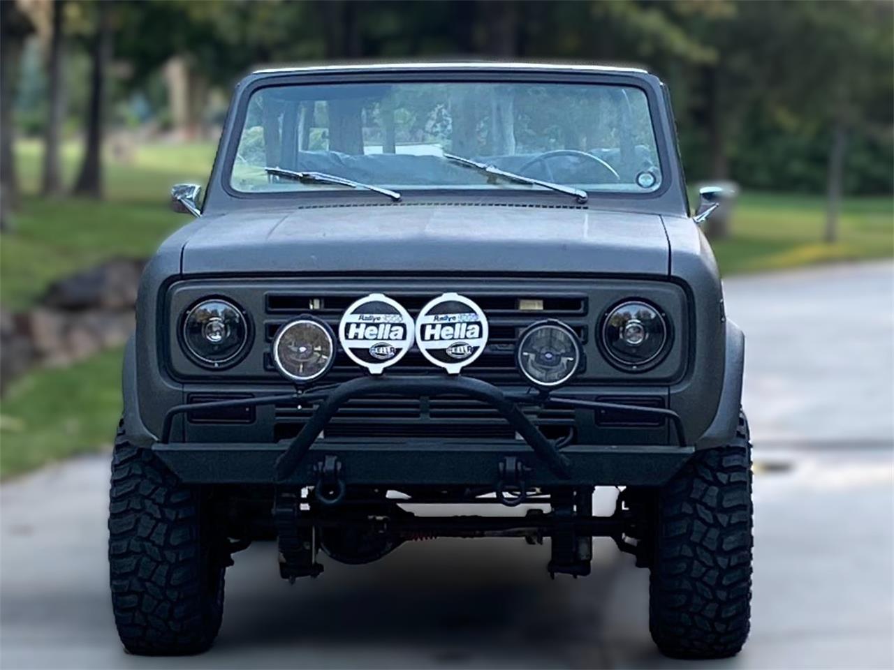 International-harvester-Scout-ii-1972-Grey-GreyBlack-2