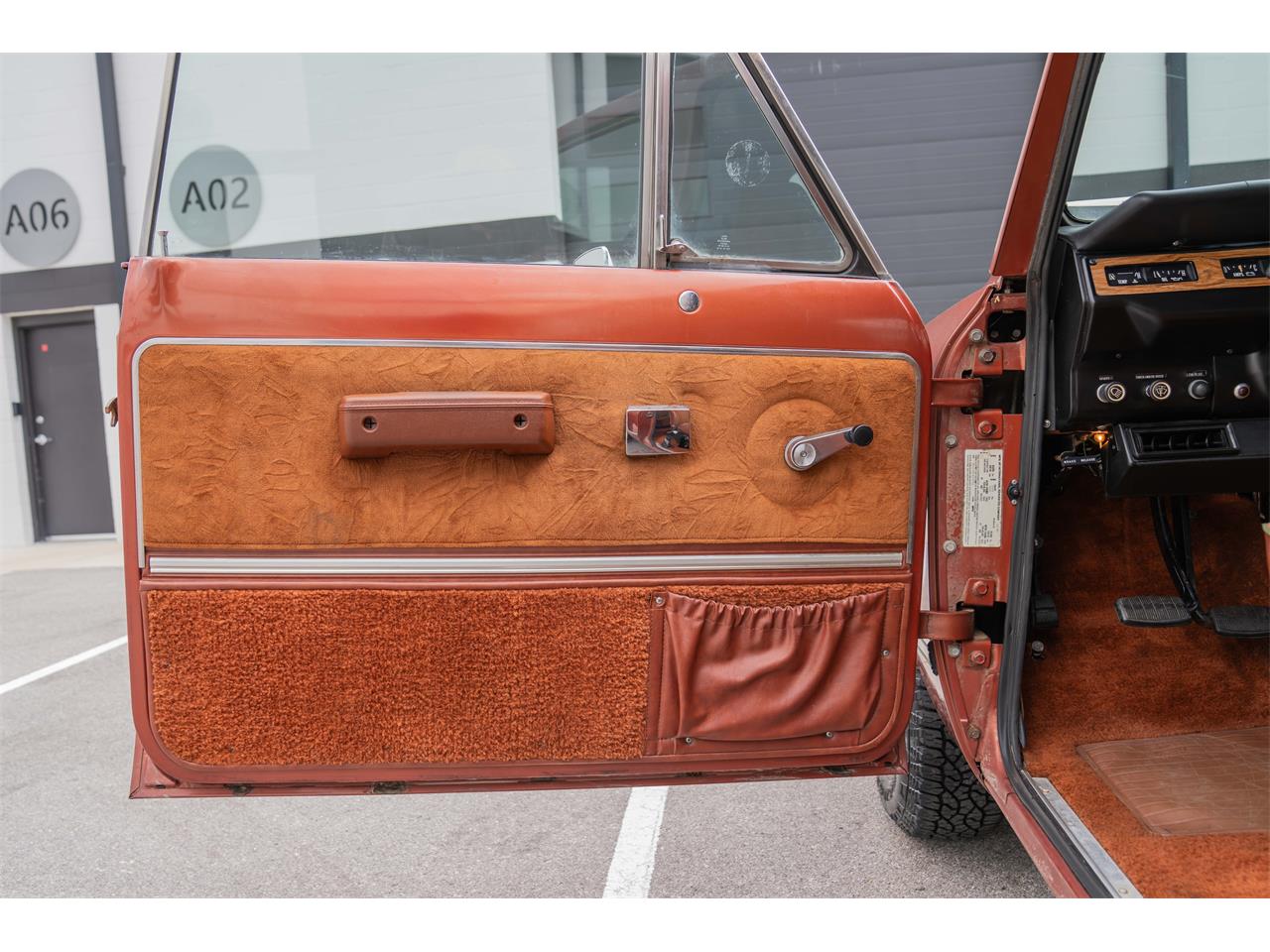 International-harvester-Scout-ii-1980-Tahitian-Red-Russet-Velour-55