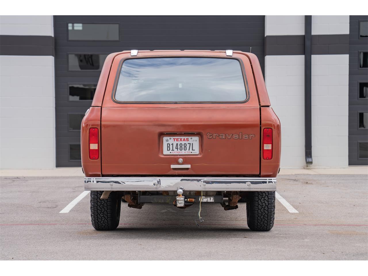 International-harvester-Scout-ii-1980-Tahitian-Red-Russet-Velour-9