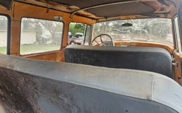 International-harvester-travelall-1960-11
