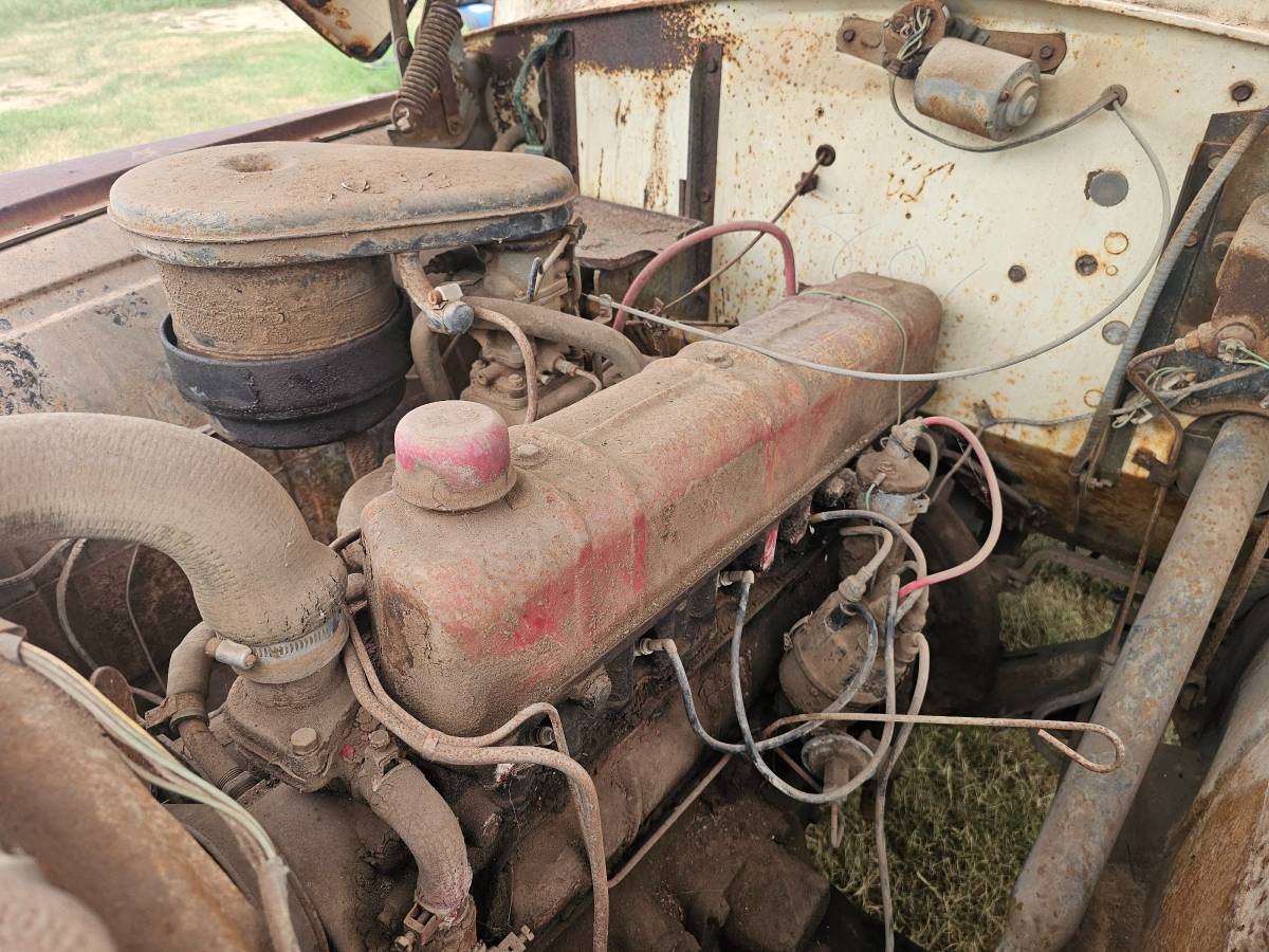 International-harvester-travelall-1960-18