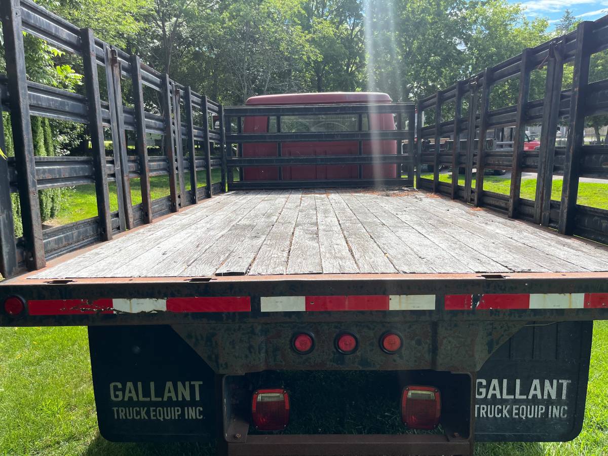 International-s1600-diesel-1989-red-3