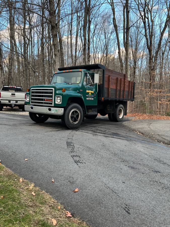 International-s1700-diesel-1988-green-1