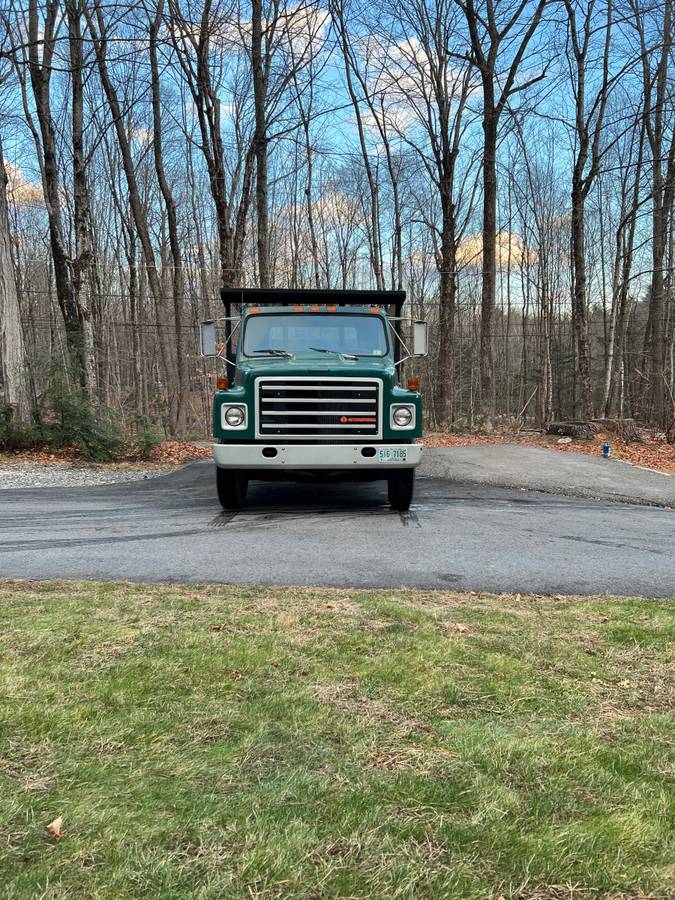 International-s1700-diesel-1988-green-2