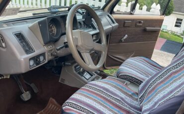 Isuzu-Trooper-1990-6