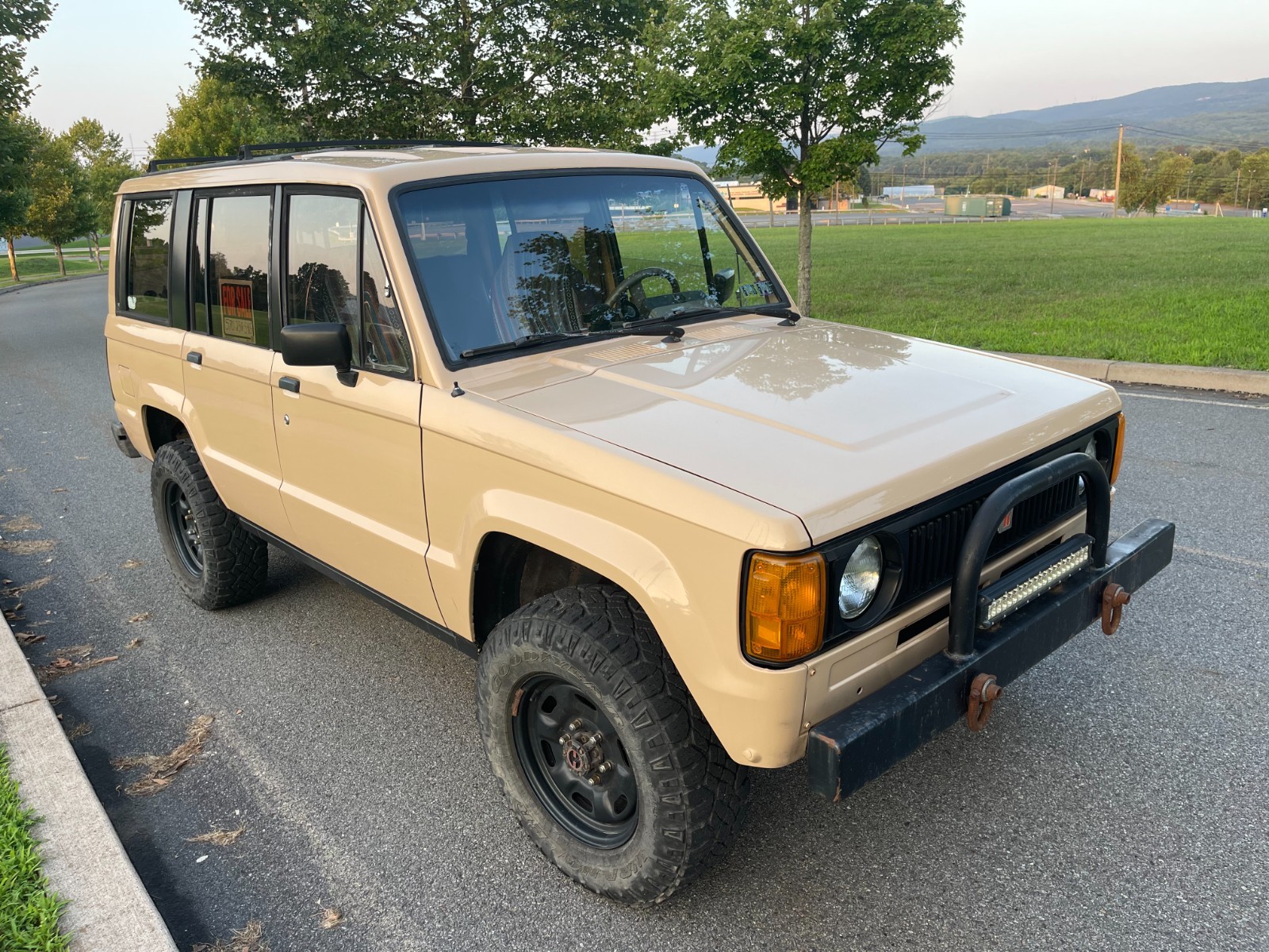 Isuzu Trooper 1990