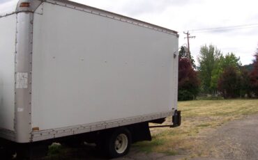 Isuzu-npr-box-truck-diesel-1992-white