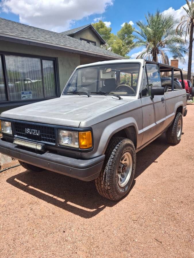 Isuzu-trooper-1987-1