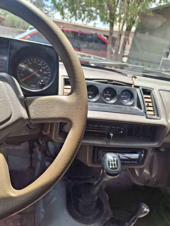 Isuzu-trooper-1987-6