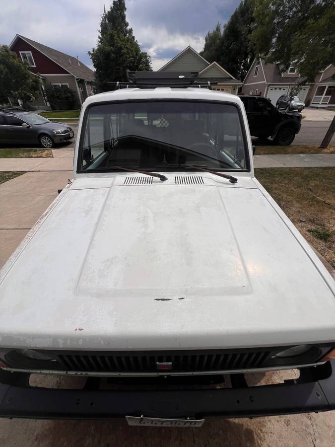 Isuzu-trooper-1989-white-7