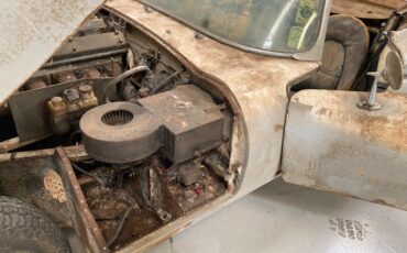 Jaguar-E-Type-1964-Convertible-19
