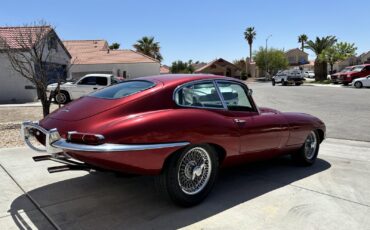 Jaguar-E-Type-1964-Coupe-3