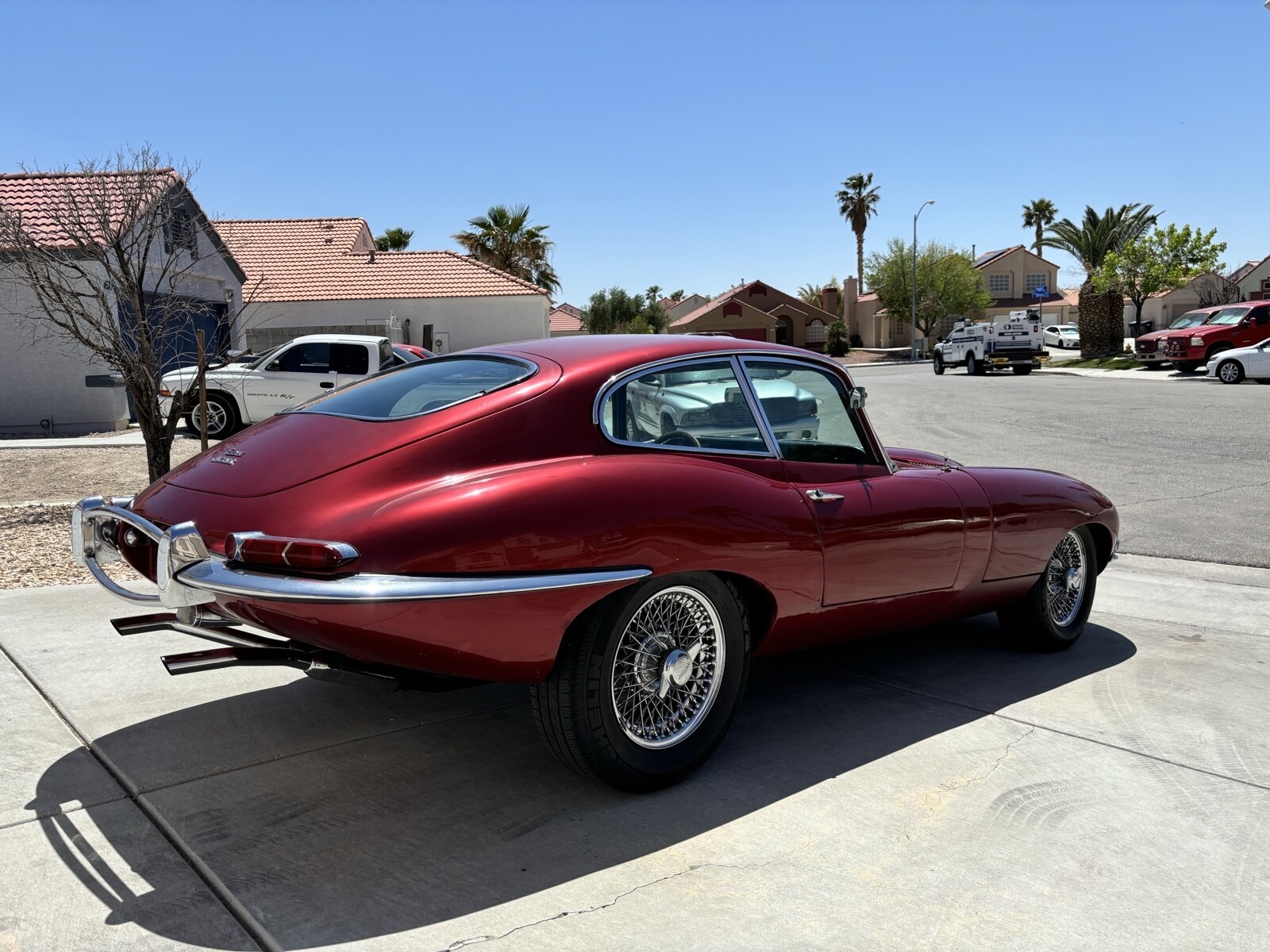 Jaguar-E-Type-1964-Coupe-3