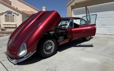 Jaguar-E-Type-1964-Coupe-7