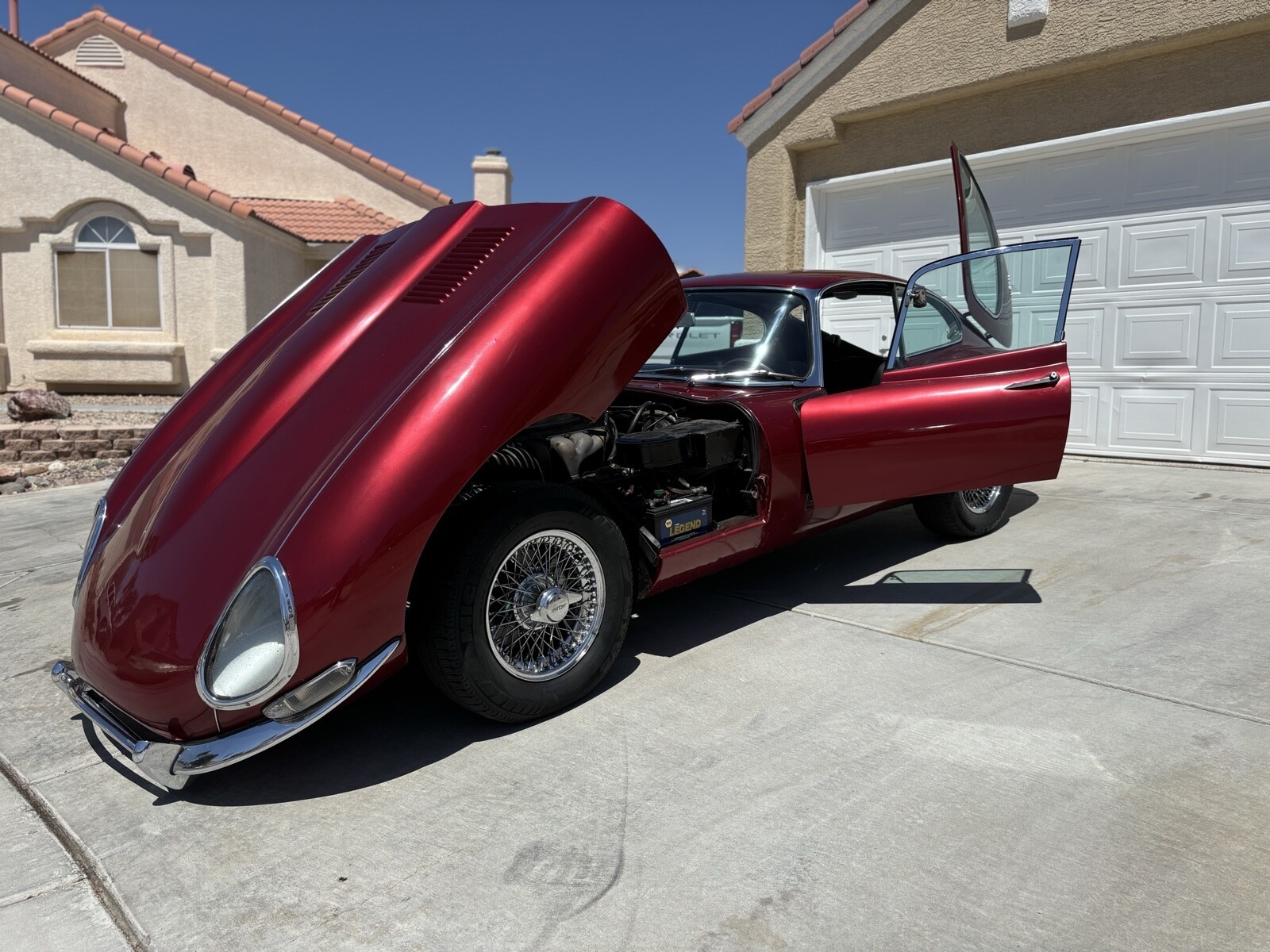 Jaguar-E-Type-1964-Coupe-7