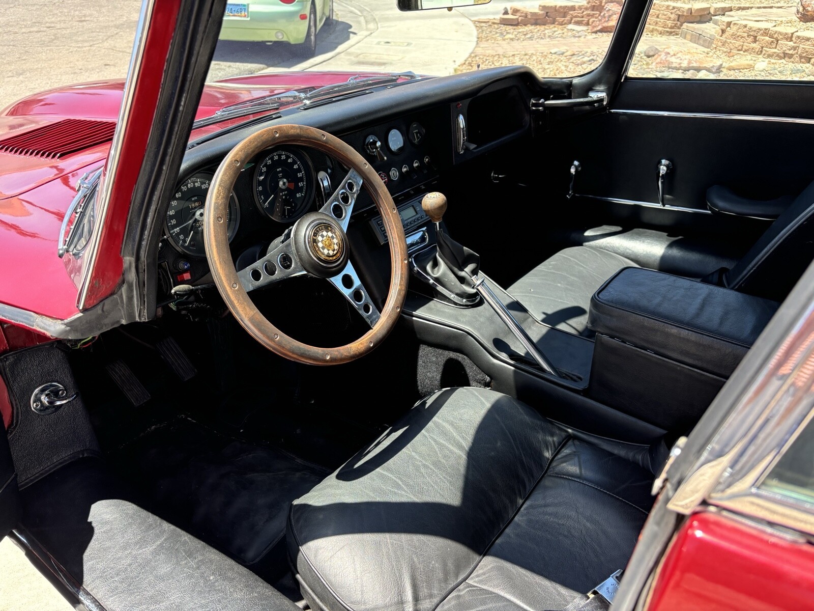 Jaguar-E-Type-1964-Coupe-9