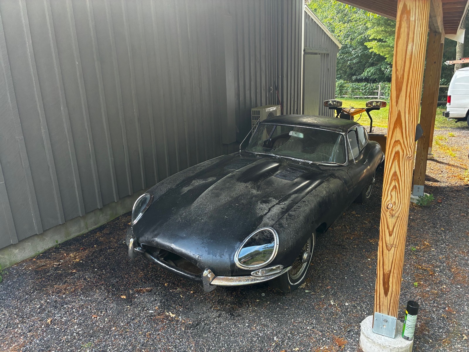 Jaguar-E-Type-1965-2