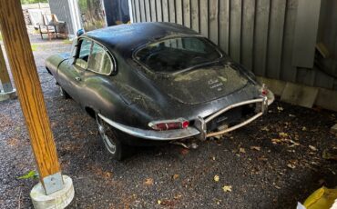 Jaguar-E-Type-1965-3