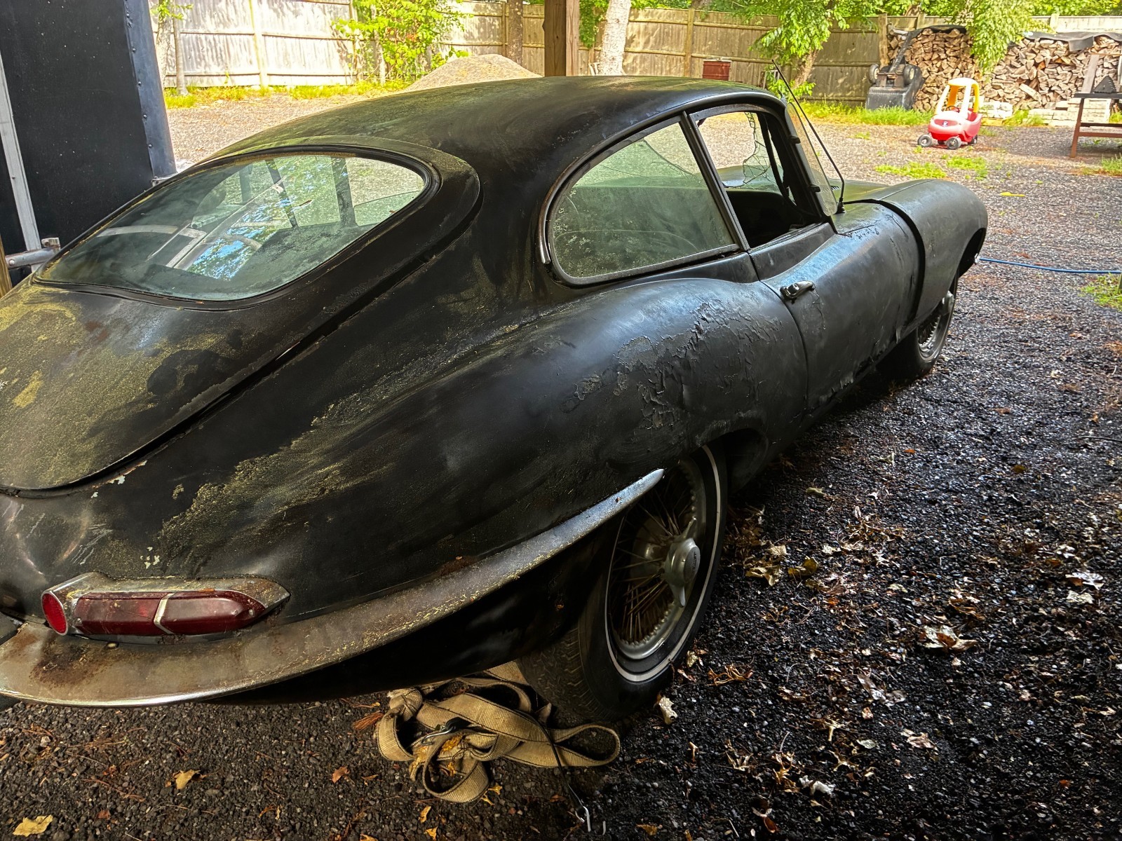 Jaguar-E-Type-1965-5