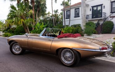 Jaguar-E-Type-1967-Convertible-1