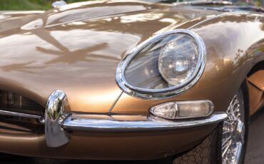 Jaguar-E-Type-1967-Convertible-14