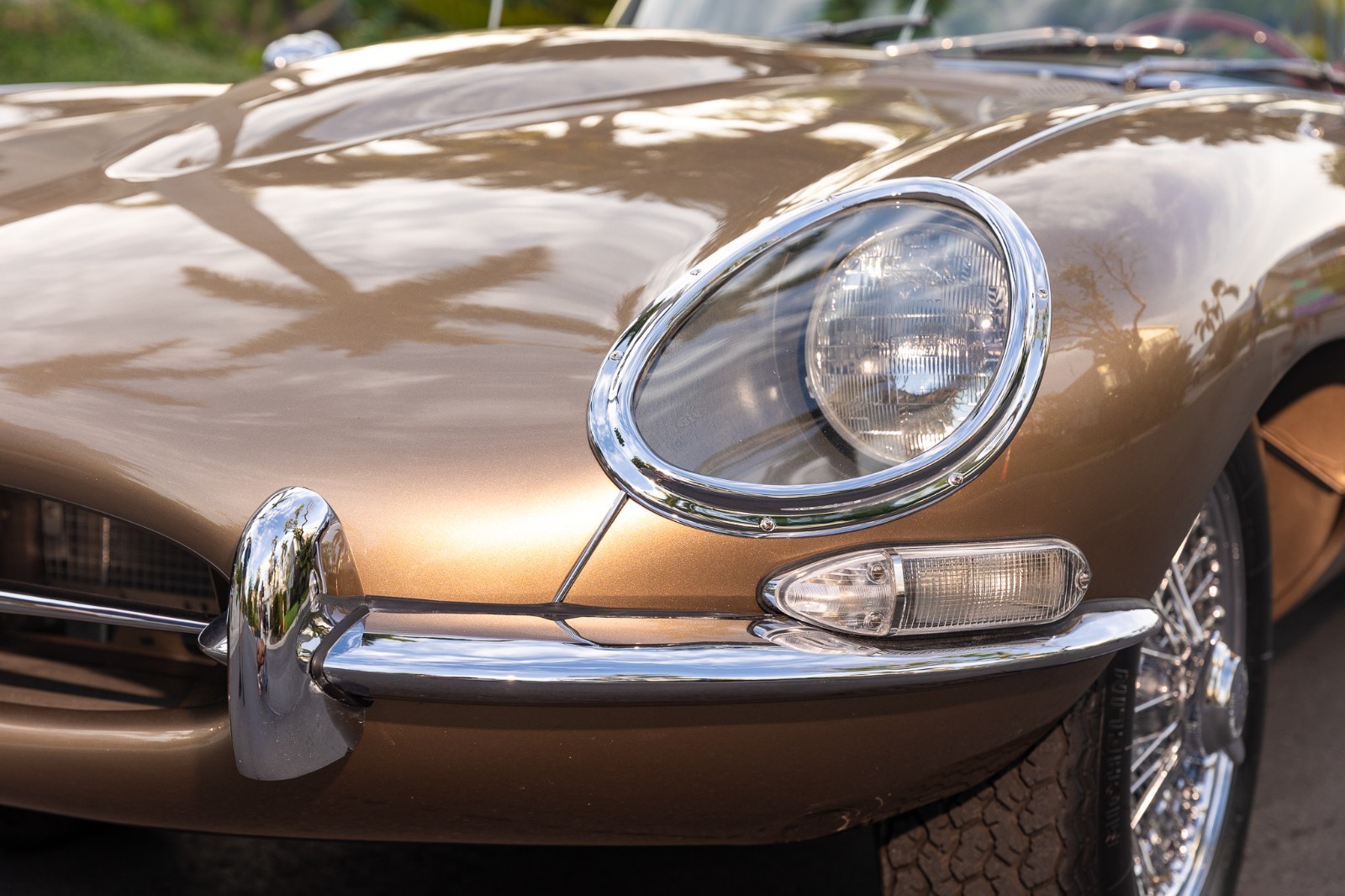 Jaguar-E-Type-1967-Convertible-14