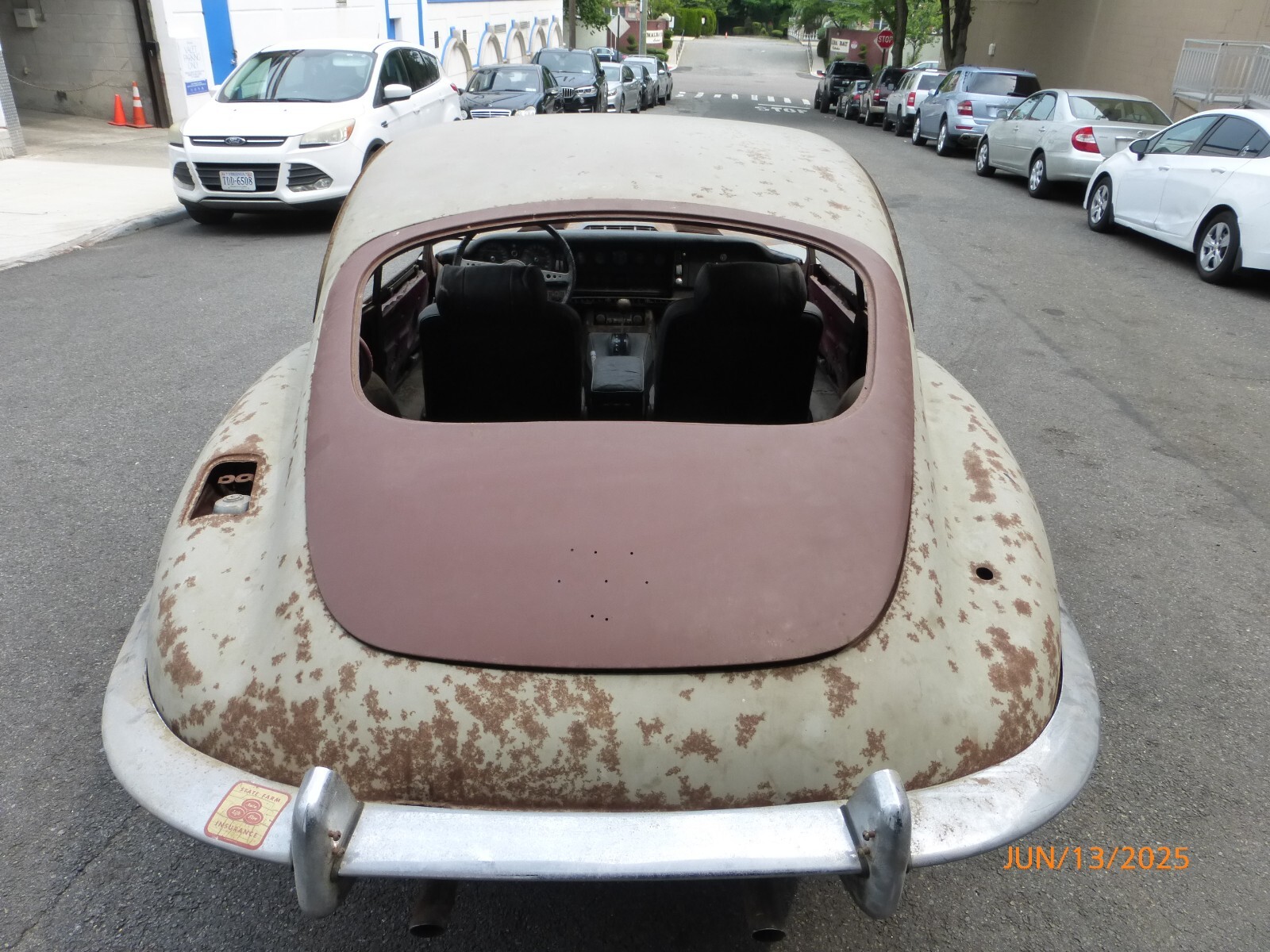 Jaguar-E-Type-1969-11