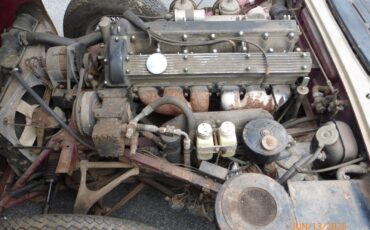 Jaguar-E-Type-1969-18